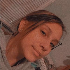 Meet your Posher, Addison